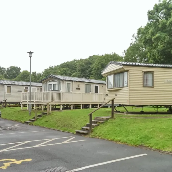 manobier-country-park-tenby-oabfm