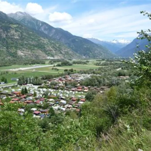 camping-santa-monica-raronturtig-oi3yq