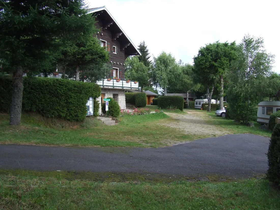les-hirondelles-le-chambon-sur-lignon-pt170