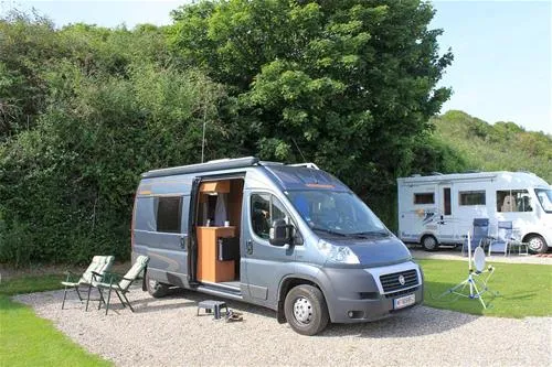 camping-caravanning-club-site-folkestone-folkestone-99ana