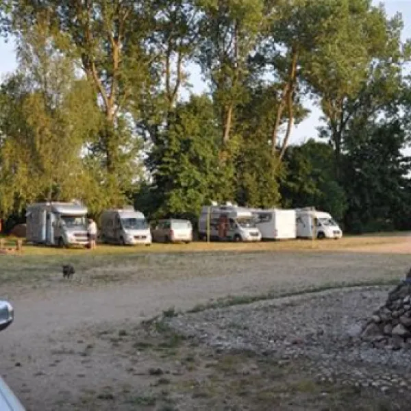 campsite-mir-mir-xytf3