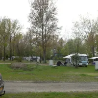camping-am-kulkwitzer-see-leipzig-92j1g