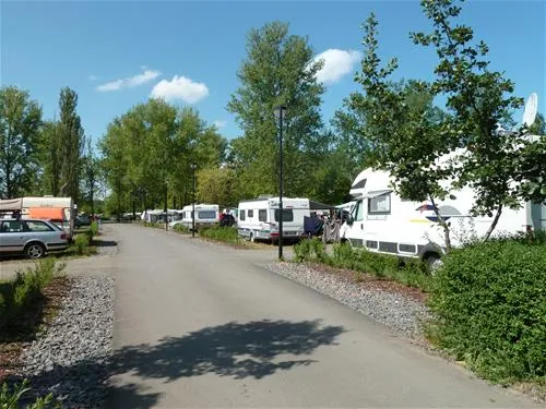 camping-am-kulkwitzer-see-leipzig-9rwlp