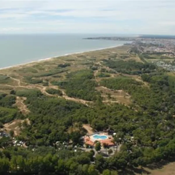 camping-les-cypres-st-gilles-croix-de-vie-xjrzu