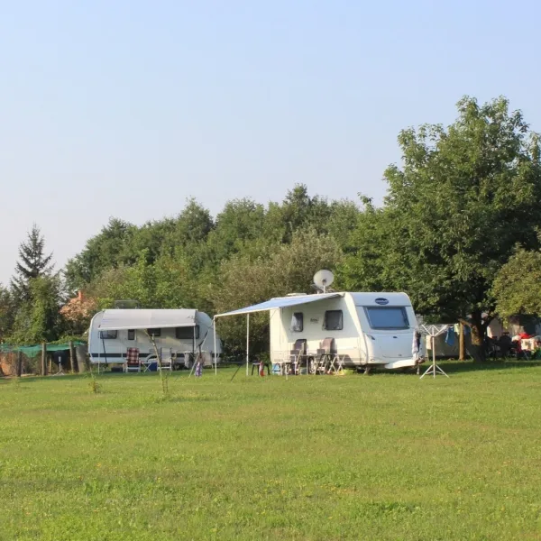 Camping Farkas