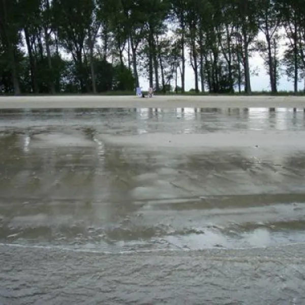 camping-am-leuchtturm-drochtersenkrautsand-hfqf4
