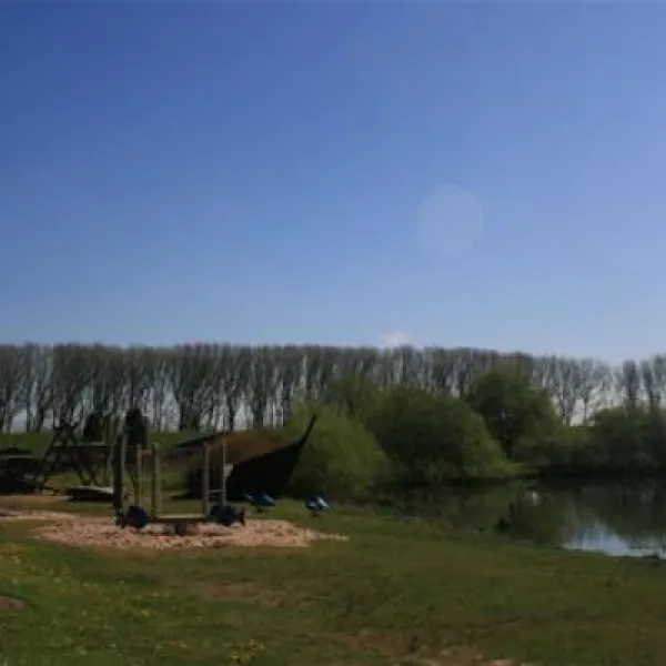 camping-am-leuchtturm-drochtersenkrautsand-lfn2q