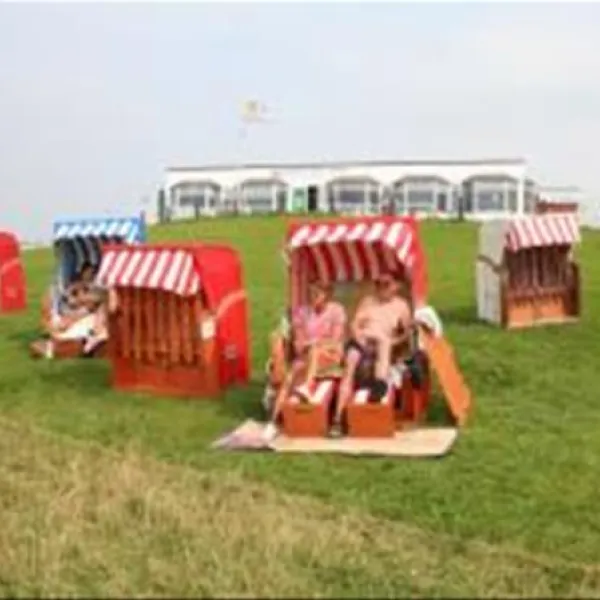 knaus-campingpark-tossens-tossens-uo33w