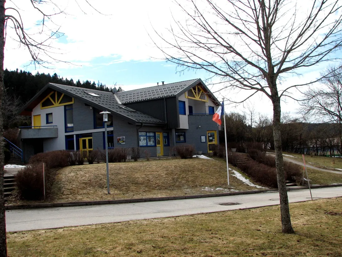 camping-le-larmont-doubs-2ys9m