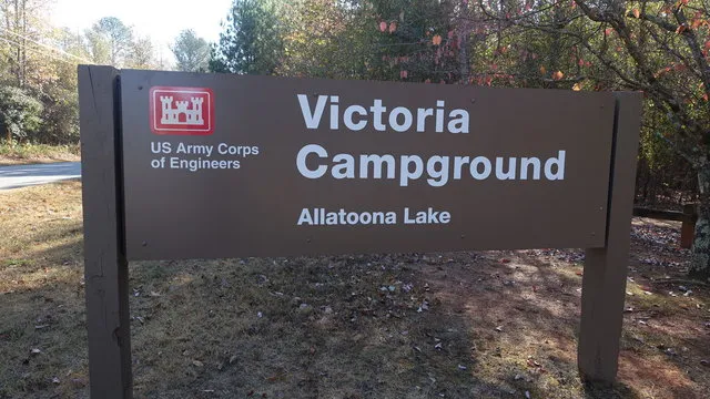 victoria-campground-woodstock-t8rwi