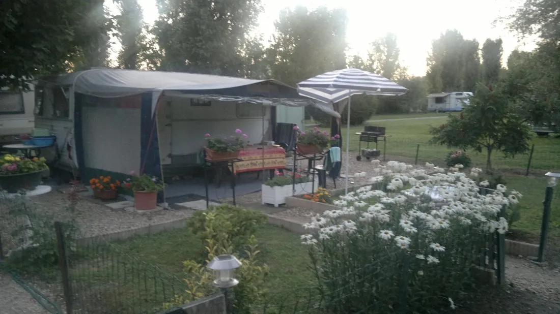 municipal-lile-de-amour-pont-sur-yonne-pborw