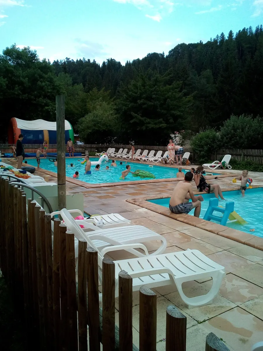 camping-le-vaubarlet--sainte-sigolene-epepu
