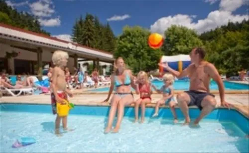 camping-le-vaubarlet--sainte-sigolene-esacz