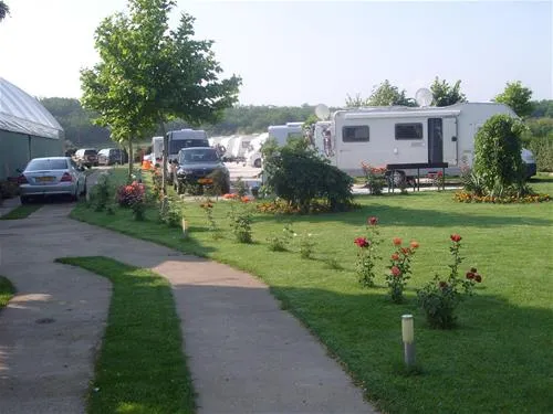 automoto-camp-enigma-vranje-p7bgu