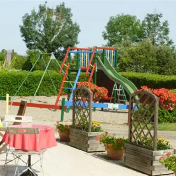 camping-le-clos-lalande-montricoux-xthvm