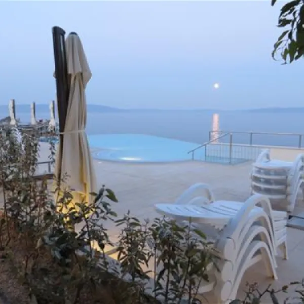camping-marina-labin-qj2ex