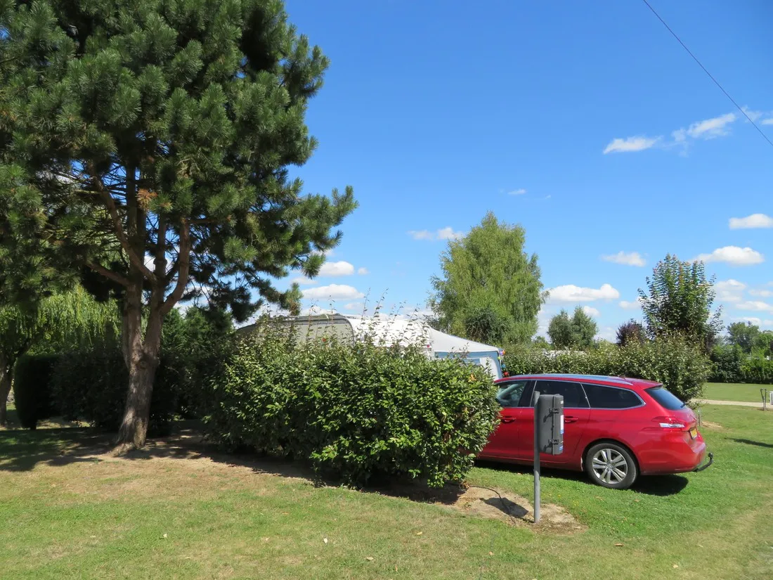 camping-la-halte-de-mainville-ressons-le-long-qv5ea
