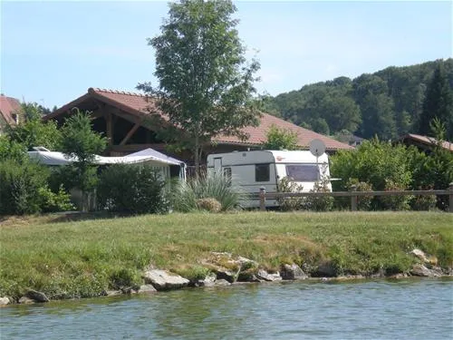 ferme-de-viescamp-pers-sqr77