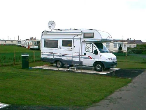 seafield-caravan-park-seahouses-7wzhd