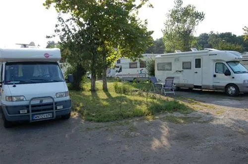 camping-apollo-baile-felix-mmqfw