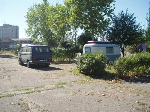 camping-apollo-baile-felix-uaziv