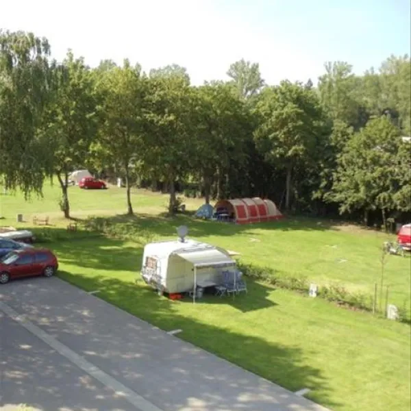 naturcamping-am-freibad-uffenheim-aimkl