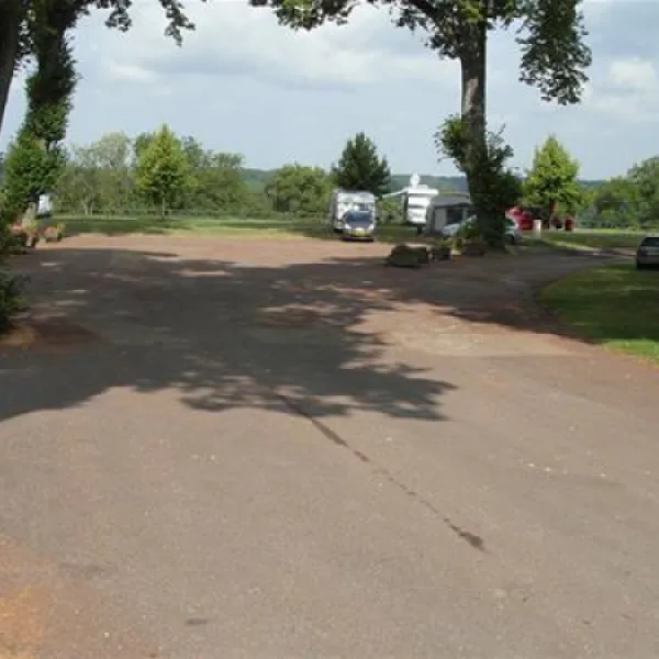 camping-municipal-navarre-langres-wwshd