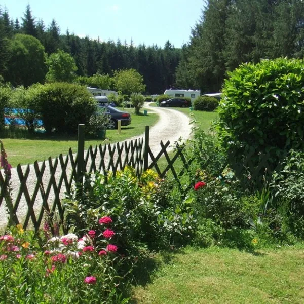 la-pointe-camping-saint-coulitz-7xzqg