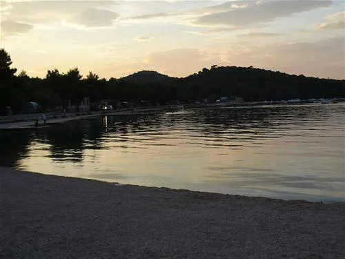 camping-jezera-lovisca-jezera-oqvqj