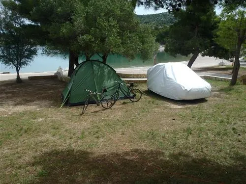 camping-jezera-lovisca-jezera-yjmkw