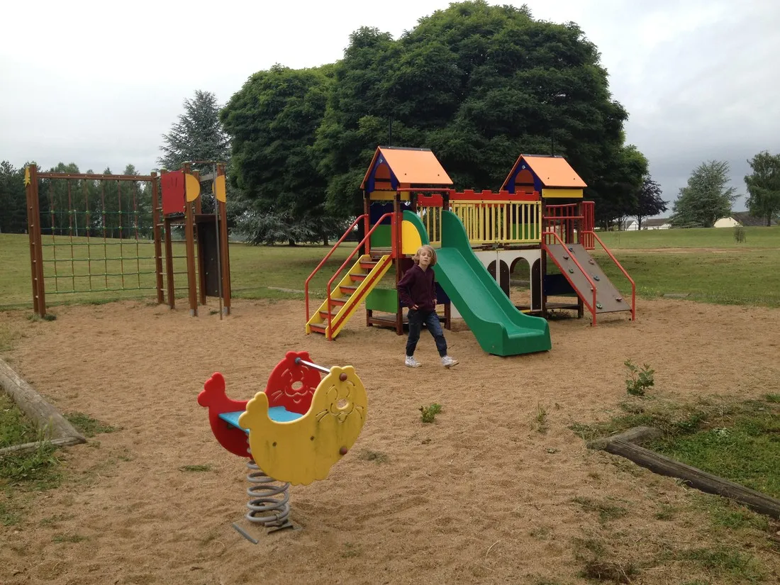 camping-municipal-de-marans-ste-maure-de-touraine-jnjyc