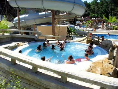 airotel-le-vieux-port-messanges-mokxy