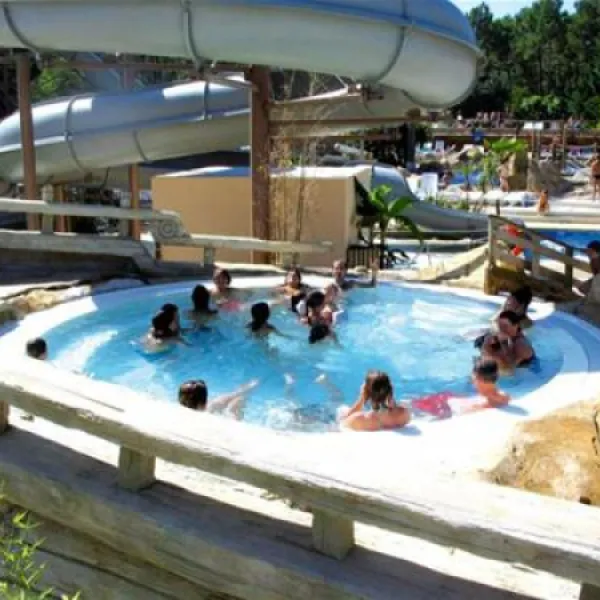 airotel-le-vieux-port-messanges-mokxy