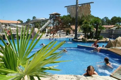 airotel-le-vieux-port-messanges-xercx