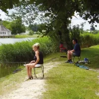 flower-camping-les-etangs-aubigny-sur-nere-d5nuk