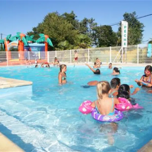 flower-camping-les-etangs-aubigny-sur-nere-qgzee