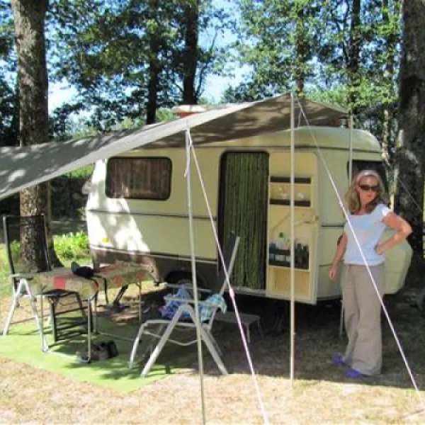 flower-camping-les-etangs-aubigny-sur-nere-r0mzn