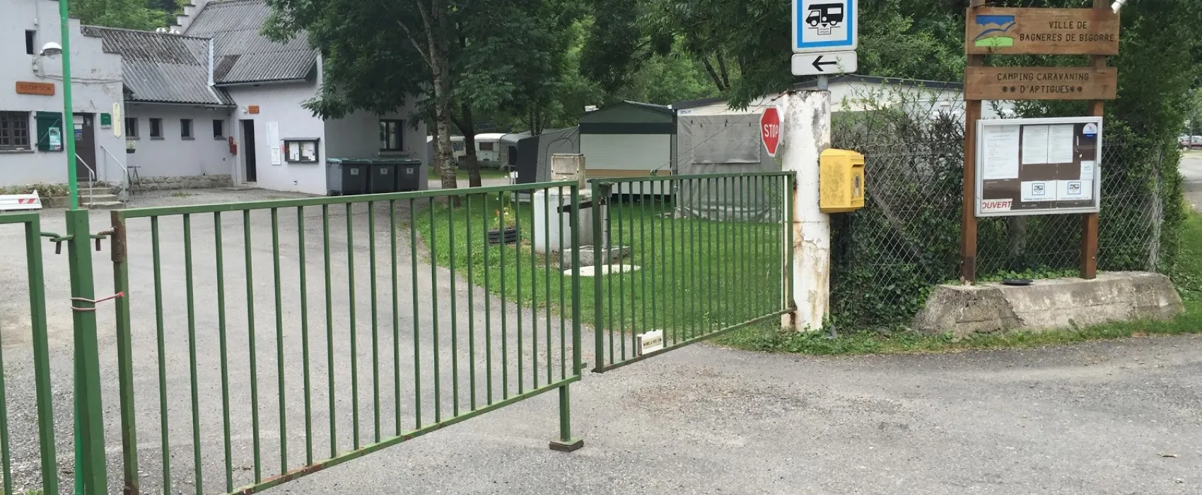 Camping Caravaneige Municipal De Bagneres