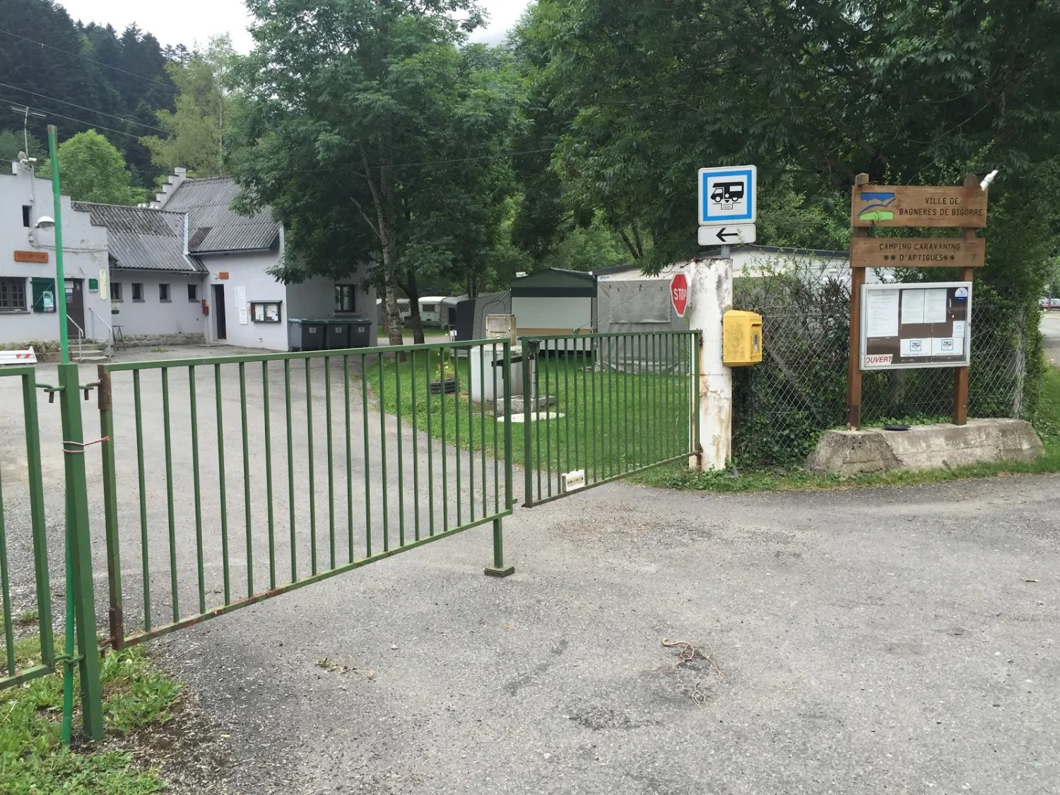 camping-caravaneige-municipal-de-bagneres-artigues-campan-pyjxg