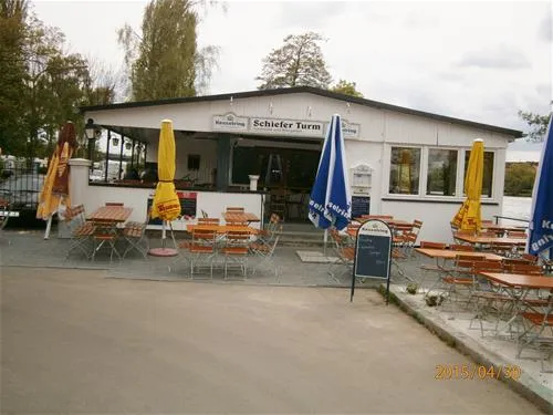 camping-schiefer-turm-kitzingenhohenfeld-giirg