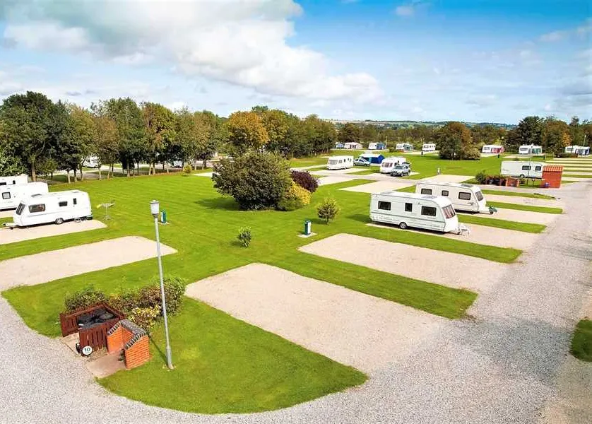 vale-of-pickering-caravan-park-pickering-qpv5h