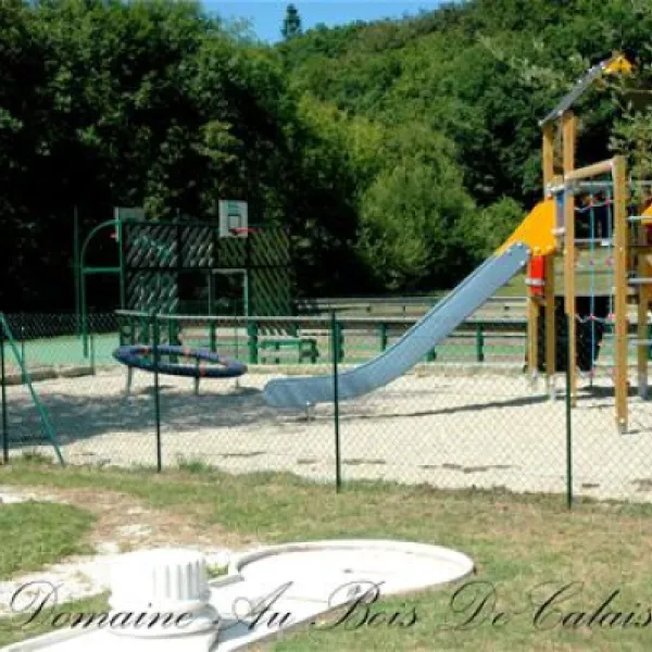 au-bois-de-calais-corrze-3p76v