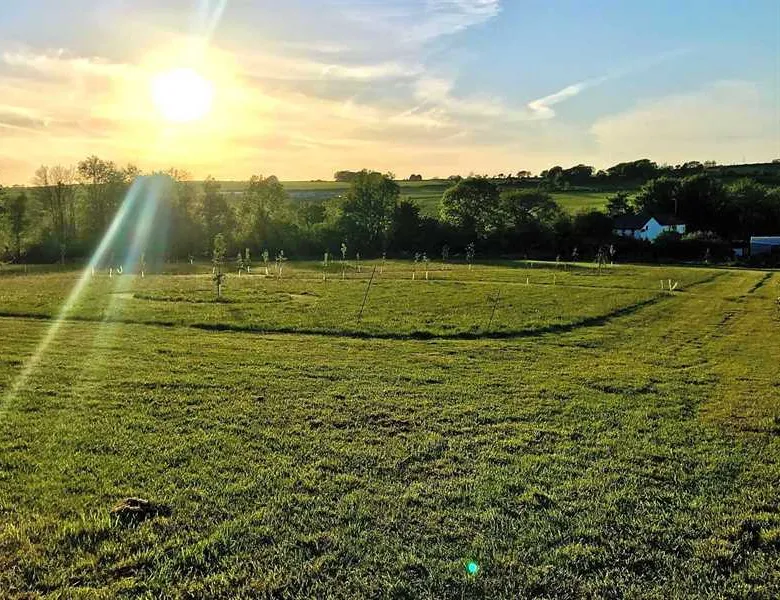 argoed-meadow-camping-caravan-park-newcastle-emlyn-dq04u