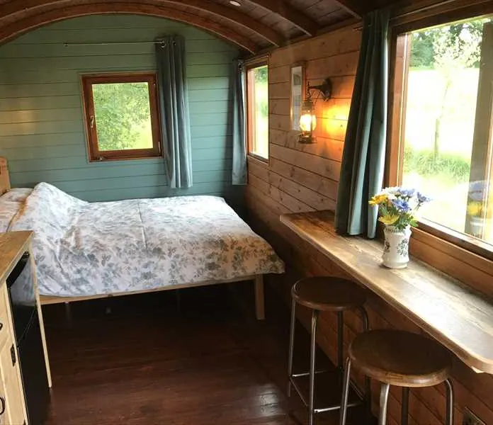 argoed-meadow-camping-caravan-park-newcastle-emlyn-hoxrx
