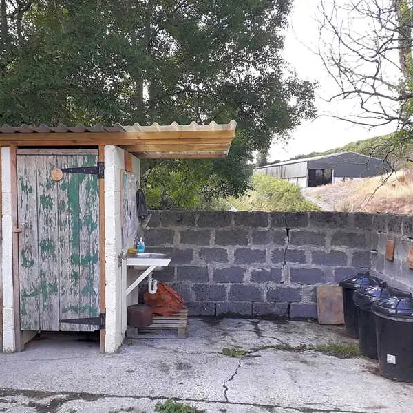 argoed-meadow-camping-caravan-park-newcastle-emlyn-imhop