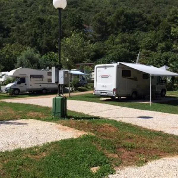 autocamp-draga-moscenicka-draga-jm6ww