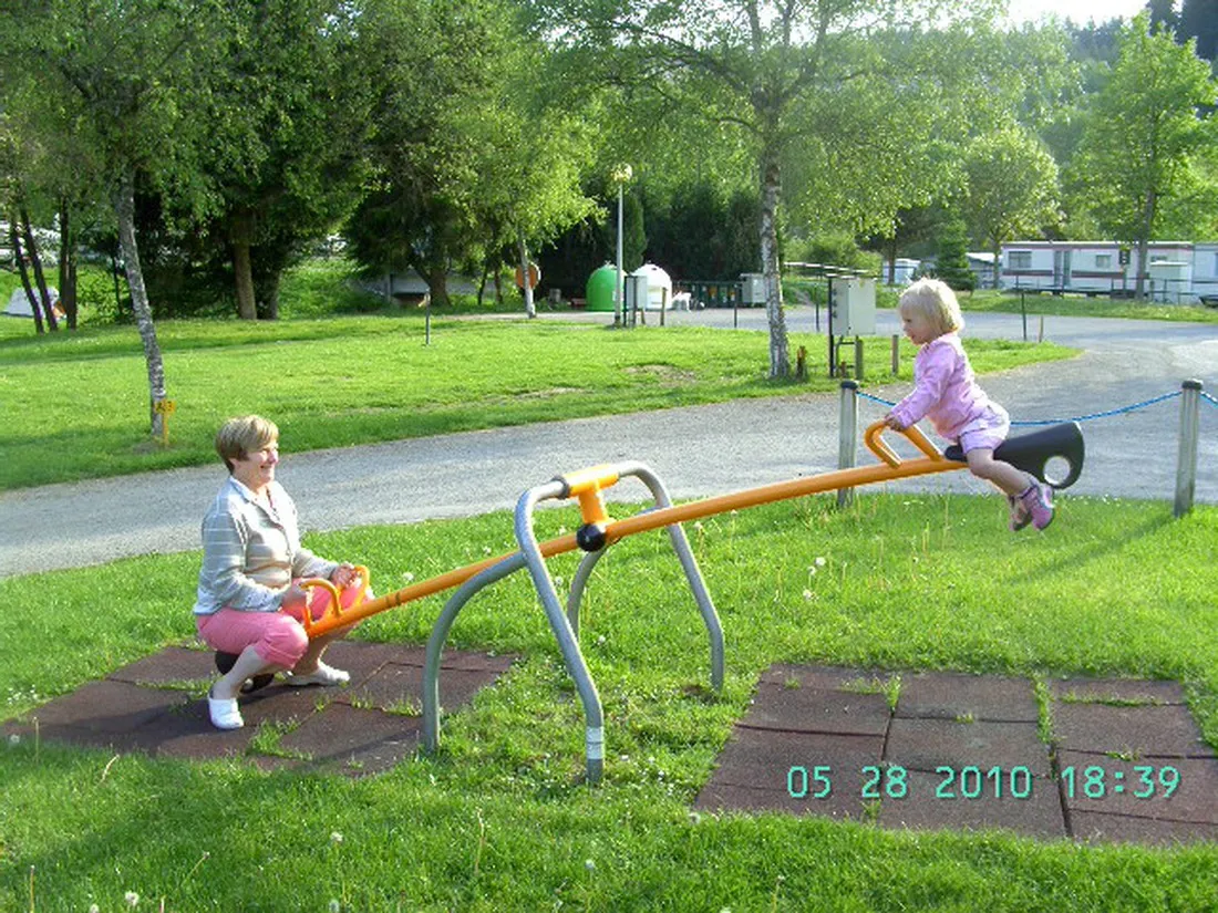 camping-du-viaduc-houffalize-nuueu
