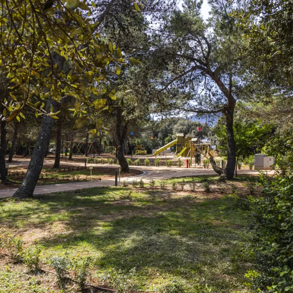 camping-lopari-nerezine-8y4wo