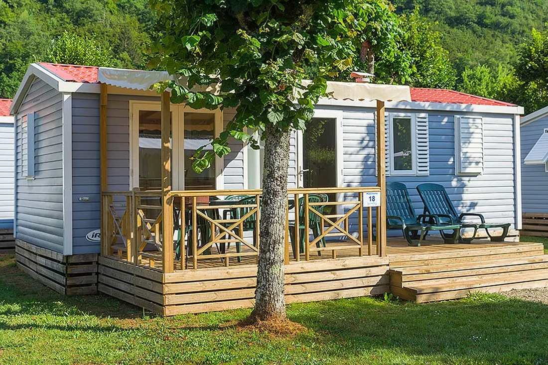 camping-surchauffant-jura-3xaam