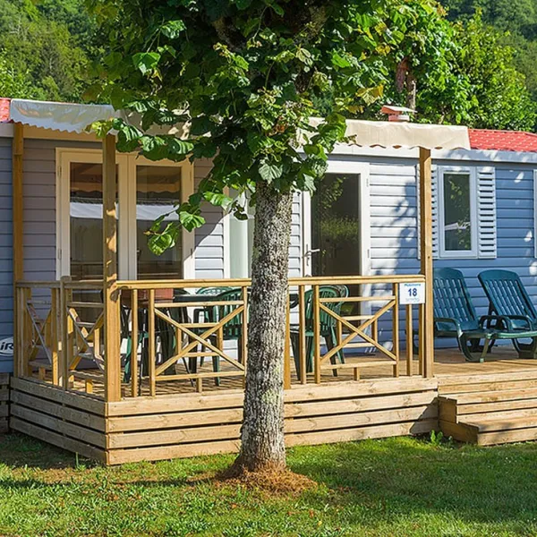 camping-surchauffant-jura-3xaam